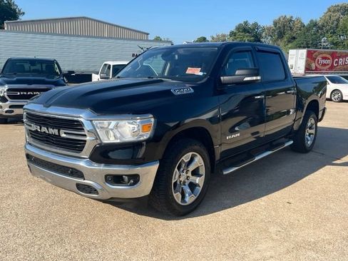 Used 2019 RAM 1500 Big Horn RWD image 2