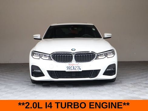 Used 2022 BMW 330i Sedan w/ M Sport Package RWD image 4