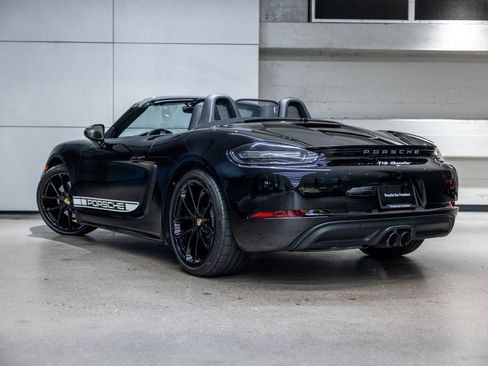 Certified 2024 Porsche 718 Boxster RWD image 3