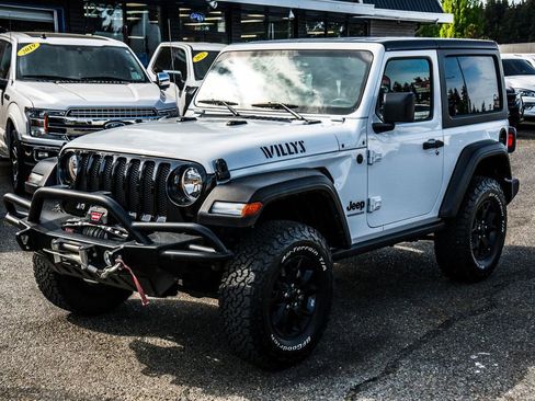 Used 2021 Jeep Wrangler Sport AWD/4WD image 4