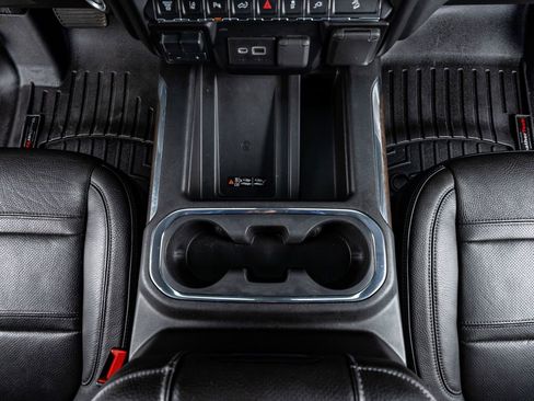 Used 2020 GMC Sierra 3500 Denali w/ Denali Ultimate Package image 27