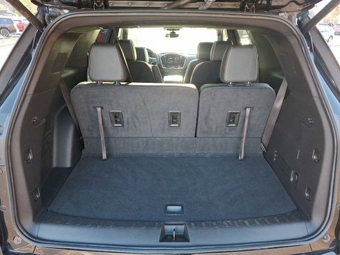 Used 2023 Chevrolet Traverse Premier w/ Redline Edition image 29