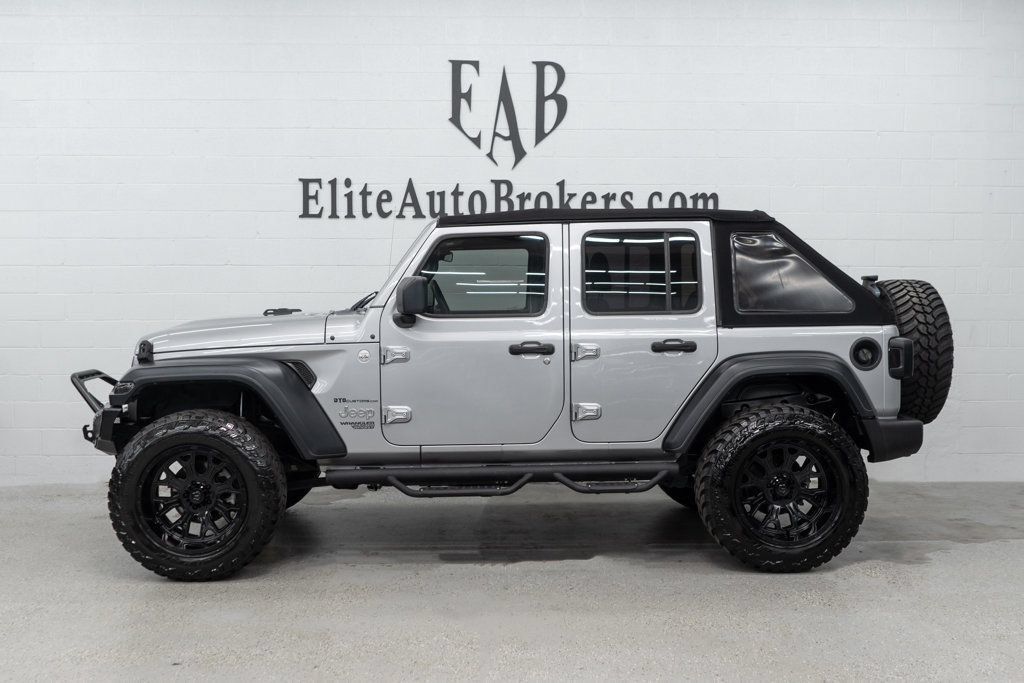 Used 2018 Jeep Wrangler Unlimited Sport AWD/4WD image 2