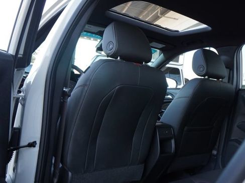 Used 2026 Chevrolet Trax RS w/ Sunroof Package FWD image 30
