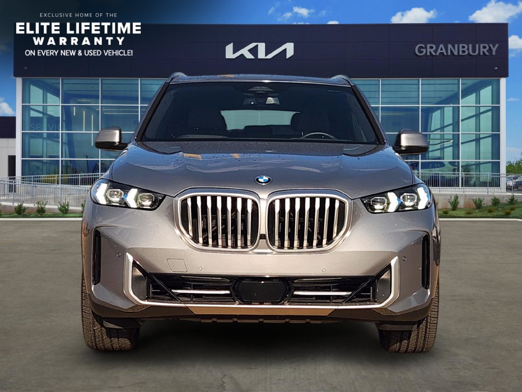 Used 2026 BMW X5 xDrive40i AWD/4WD image 3