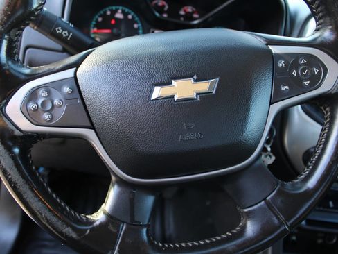 Used 2022 Chevrolet Colorado LT w/ Fleet Safety Package image 12