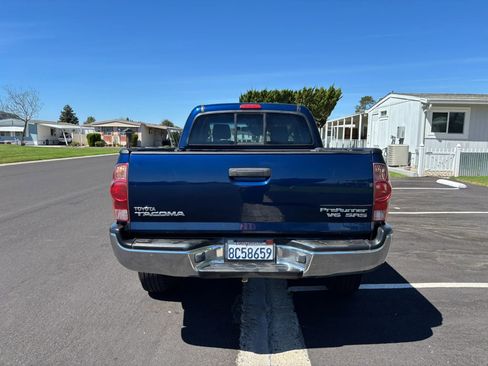Used 2006 Toyota Tacoma PreRunner image 9