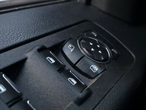 Used 2020 Ford F150 Platinum w/ Equipment Group 701A Luxury image 35