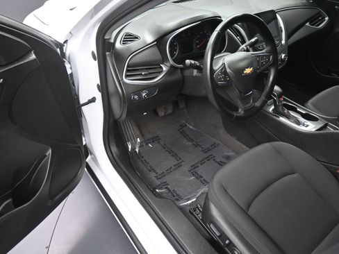 Certified 2024 Chevrolet Malibu RS image 12