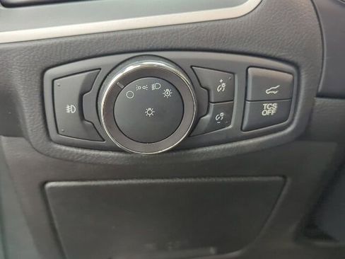 Used 2019 Ford Edge SEL w/ Equipment Group 201A FWD image 11