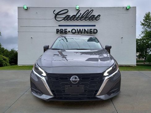 Used 2025 Nissan Altima 2.5 SV FWD image 8