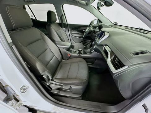 Used 2024 GMC Terrain SLE image 26
