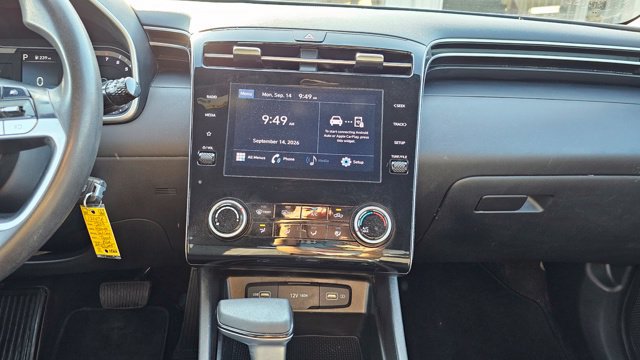 Used 2023 Hyundai Santa Cruz SE AWD/4WD image 18