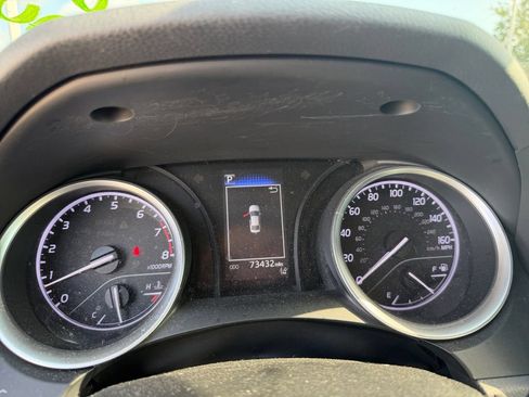 Used 2021 Toyota Camry LE FWD image 14