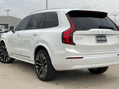 New 2026 Volvo XC90 B6 Ultra w/ Protection Package image 5