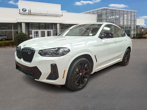 Used 2025 BMW X4 M40i image 1
