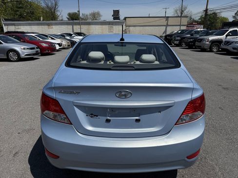 Used 2012 Hyundai Accent GLS FWD image 4