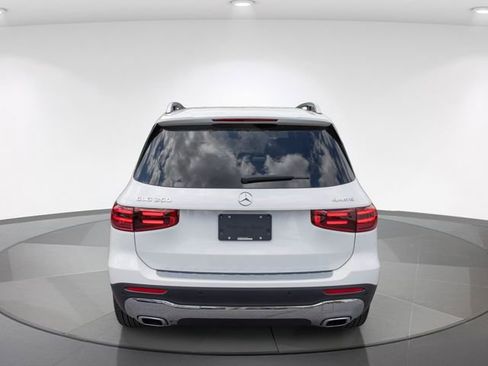 New 2026 Mercedes-Benz GLB 250 4MATIC image 8