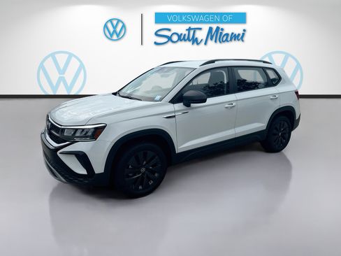 Used 2024 Volkswagen Taos S FWD image 3