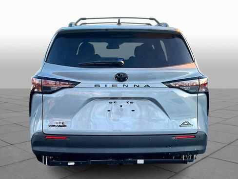 New 2026 Toyota Sienna XLE Woodland Edition image 4