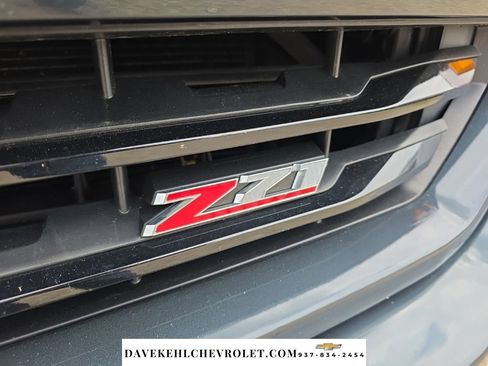 Used 2018 Chevrolet Silverado 1500 LT w/ All Star Edition AWD/4WD image 38