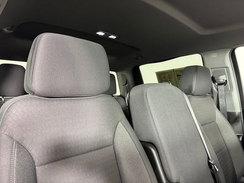 Used 2024 Chevrolet Silverado 1500 LT image 33