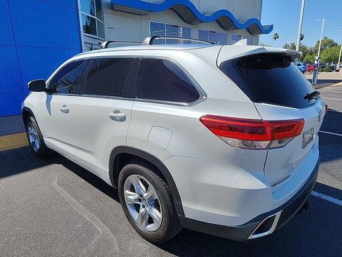 Used 2018 Toyota Highlander Limited FWD image 5