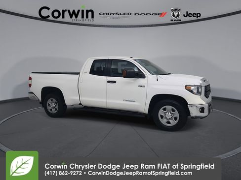 Used 2019 Toyota Tundra SR5 AWD/4WD image 1