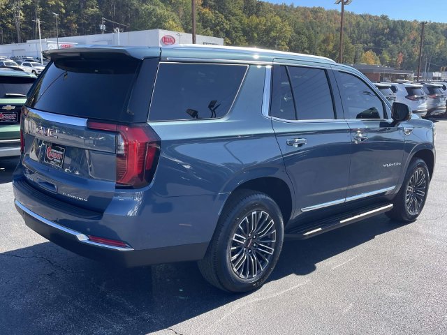 Used 2026 GMC Yukon Elevation w/ Elevation Premium Package AWD/4WD image 4