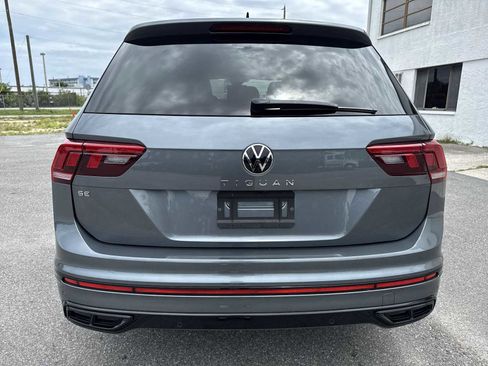 Certified 2024 Volkswagen Tiguan SE R-Line FWD image 5
