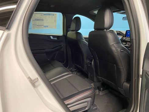 New 2026 Ford Escape ST-Line w/ Cold Weather Package image 39