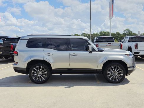 Used 2024 Lexus GX 550 w/ Accessory Package (Z1) AWD/4WD image 5