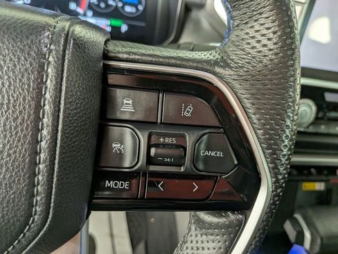 Used 2024 Toyota Tundra Platinum AWD/4WD image 22