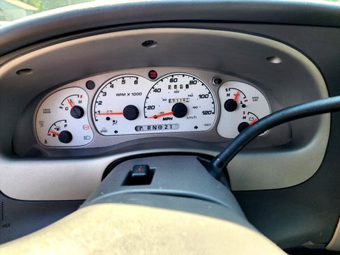 Used 2001 Ford Explorer Sport image 9