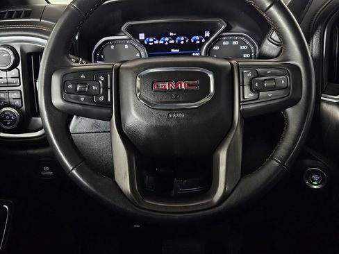 Used 2021 GMC Sierra 2500 AT4 w/ AT4 Premium Plus Package AWD/4WD image 11