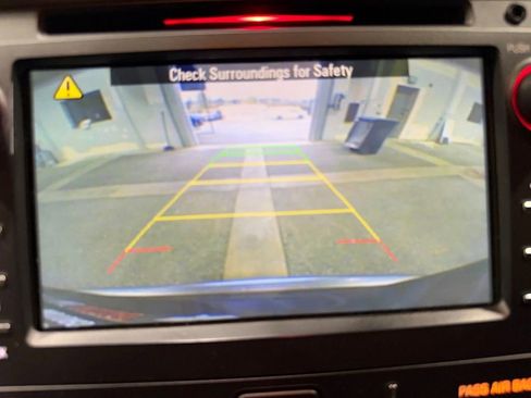 Used 2015 GMC Acadia SLT w/ Open Road Package image 31