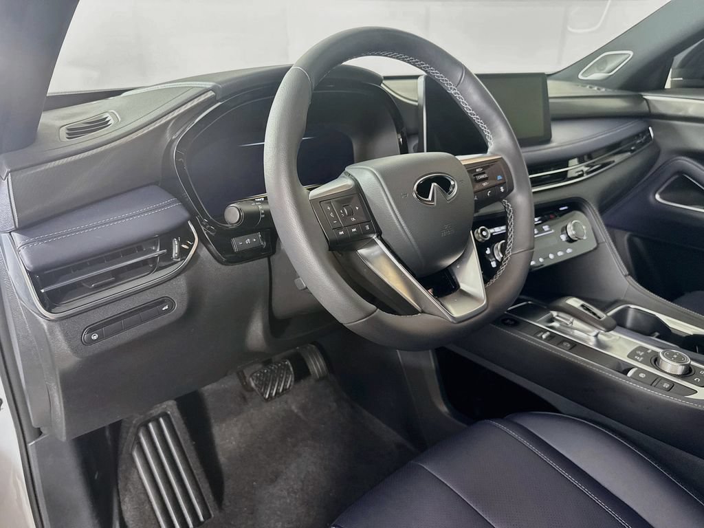 Certified 2027 INFINITI QX60 Sport w/ Dark Cargo Package AWD/4WD image 12