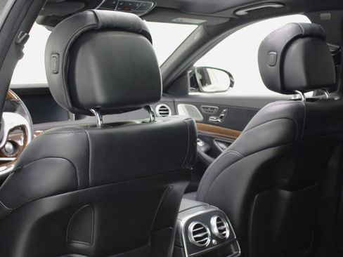 Used 2015 Mercedes-Benz S 550 Sedan image 38