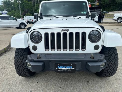 Used 2018 Jeep Wrangler Sport AWD/4WD image 6