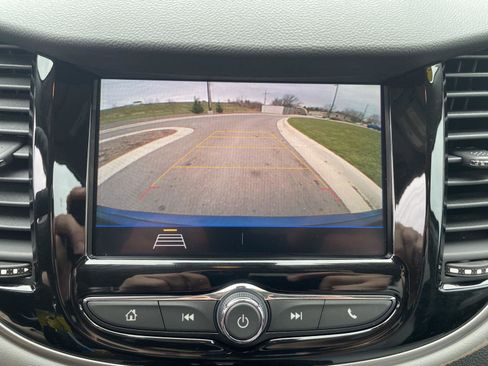 Used 2020 Chevrolet Trax LT image 23