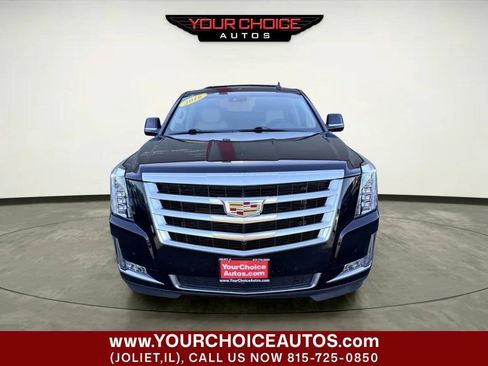 Used 2016 Cadillac Escalade Luxury AWD/4WD image 2