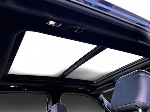 Used 2021 RAM 1500 Limited w/ Night Edition image 15