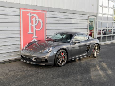Used 2018 Porsche 718 Cayman GTS image 33