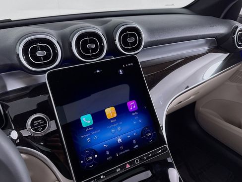 New 2026 Mercedes-Benz GLC 300 image 19