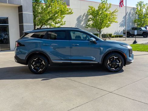 New 2026 Kia Sportage EX AWD/4WD image 8
