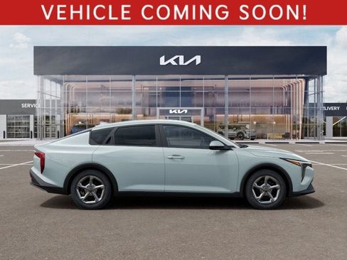 New 2026 Kia K4 FWD image 7