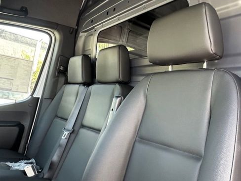 New 2025 Mercedes-Benz Sprinter 2500 image 19
