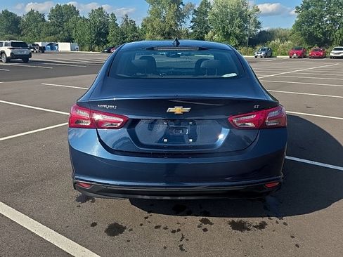 Used 2022 Chevrolet Malibu LT FWD image 5