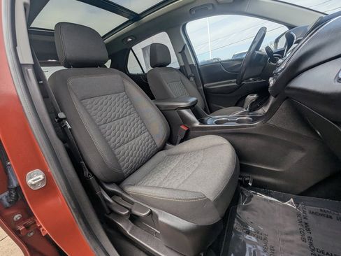 Used 2020 Chevrolet Equinox LT image 19