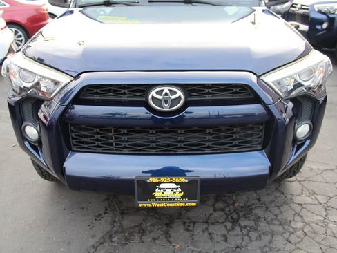 Used 2014 Toyota 4Runner SR5 image 9